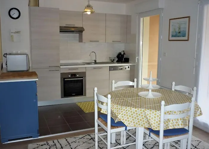 T3 De 70 M2 Idealement Situe Avec Garage